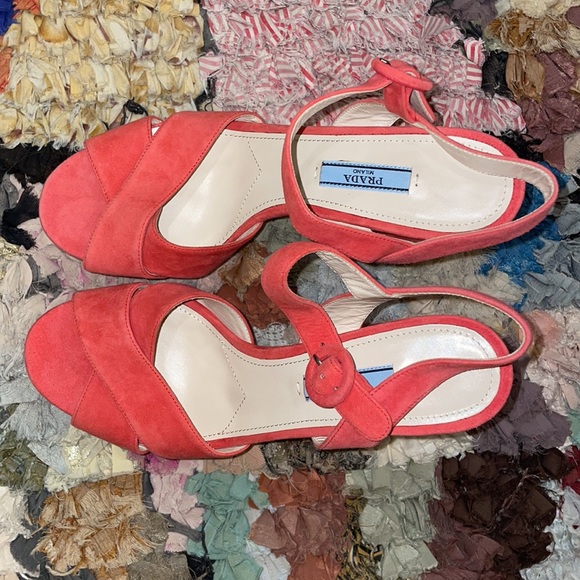 NWOB Prada Coral Suede Platform Sandals 39 - Picture 5 of 6